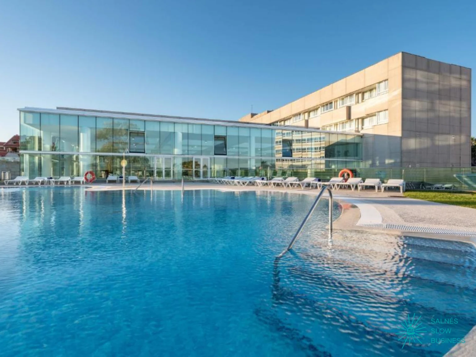 HOTEL-ISLA-LA-TOJA-1