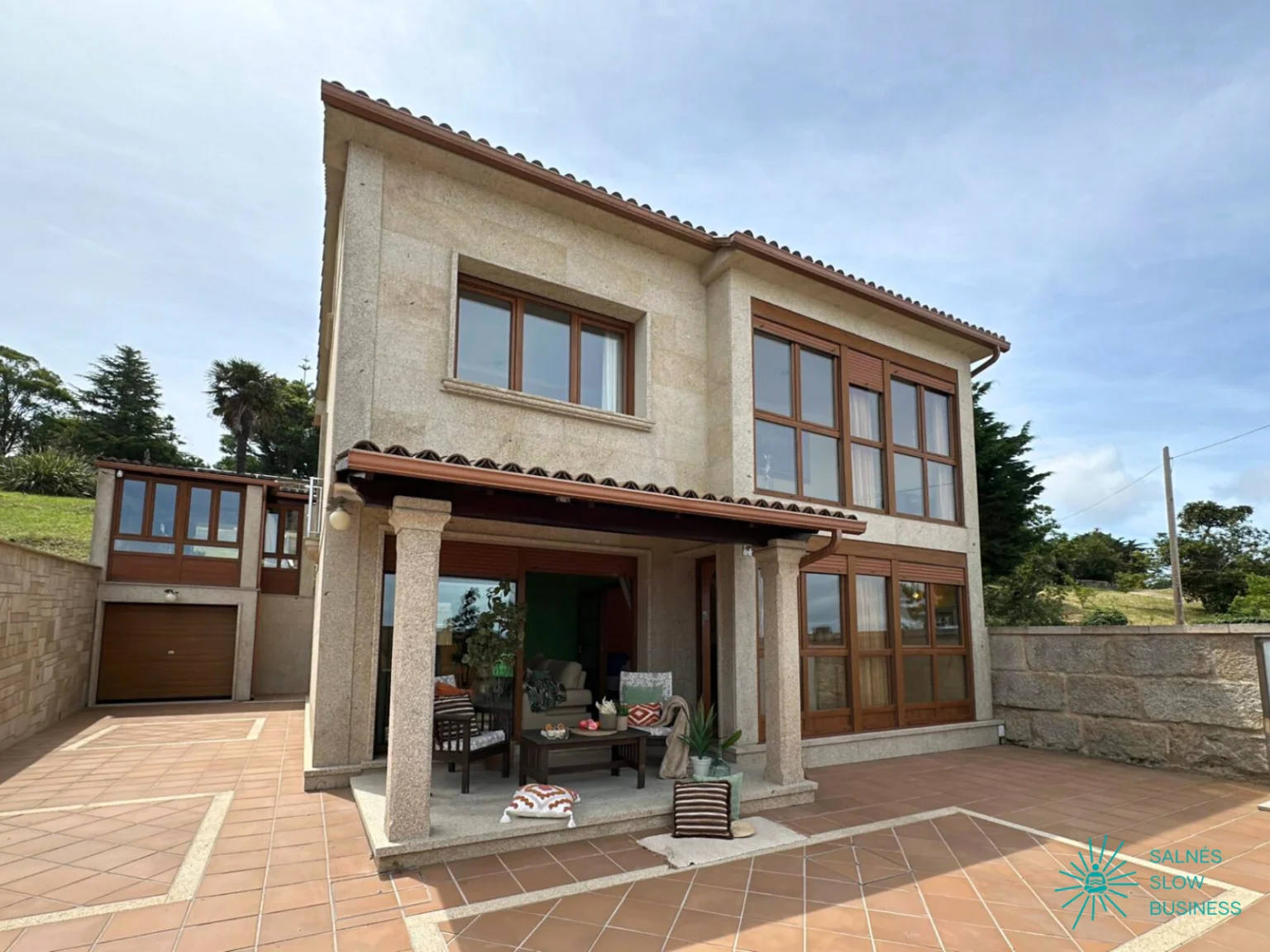 BEACH-HOUSE-O-GROVE-1